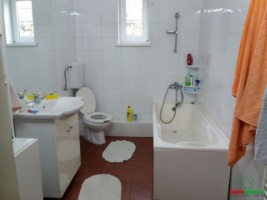 apoartament-4-camere-la-casa-cu-curte-de-inchiriat-in-sibiu-10